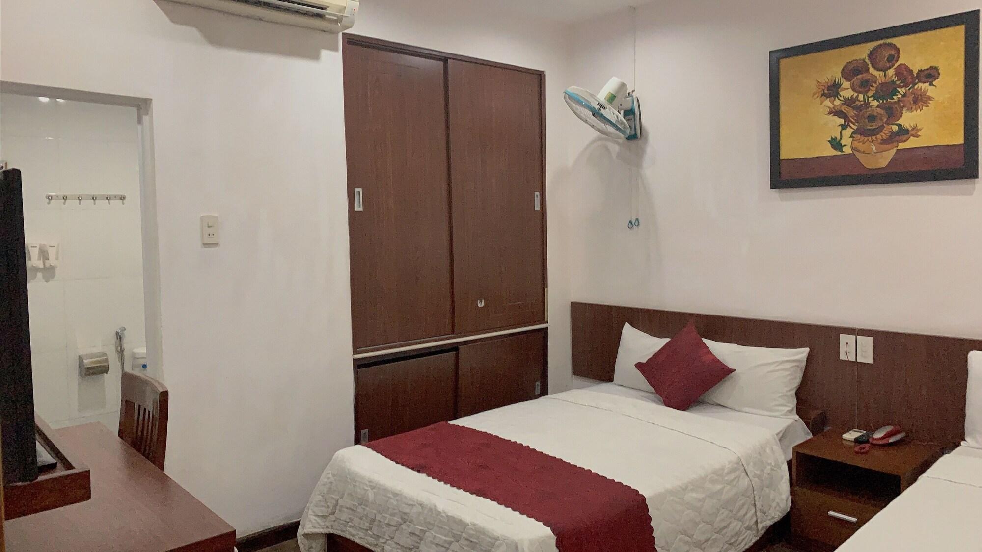 Ha Thanh Hotel Nha Trang Bagian luar foto